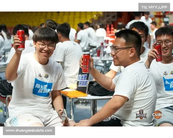 麦纳麦赛场设置互动体验区,球迷可参与投篮挑战赢取纪念品 麦纳麦赛场设置互动体验区,球迷可参与投篮挑战赢取纪念品